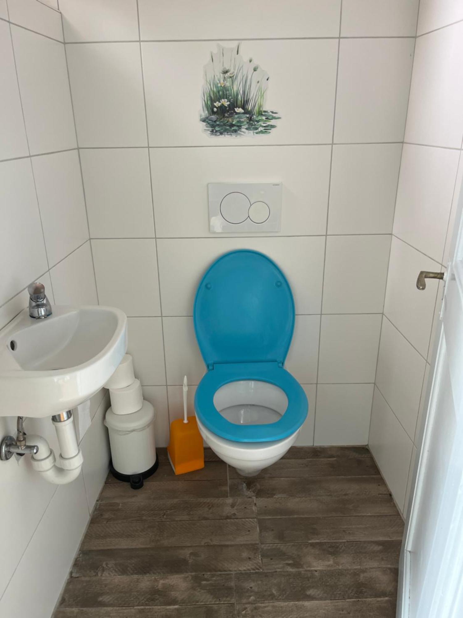 Chambre Papillon Avec Acces Terasse La Neuveville Exterior foto
